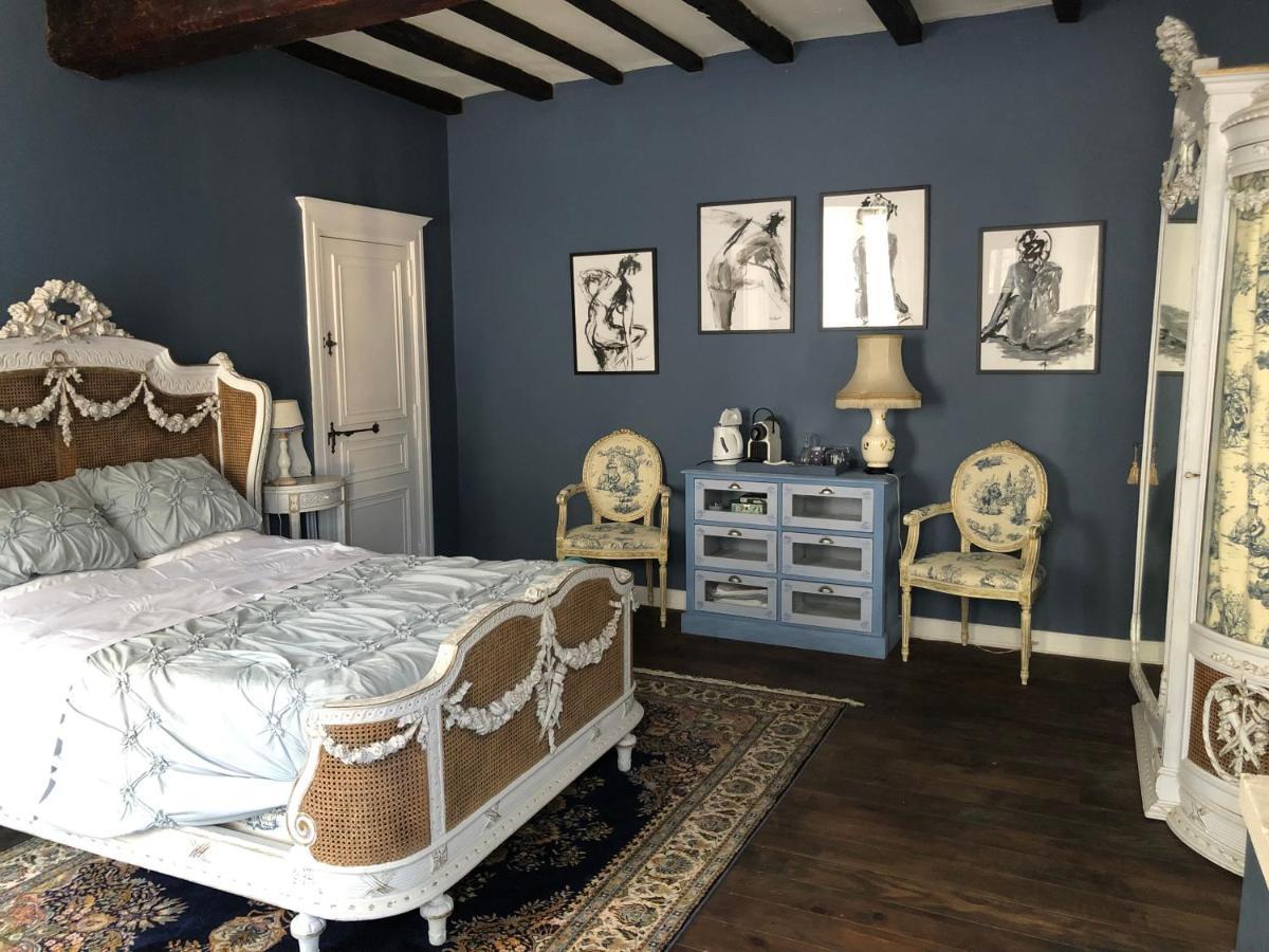 Bed and Breakfast Les Deux Colombiers Chapdeuil Exterior foto